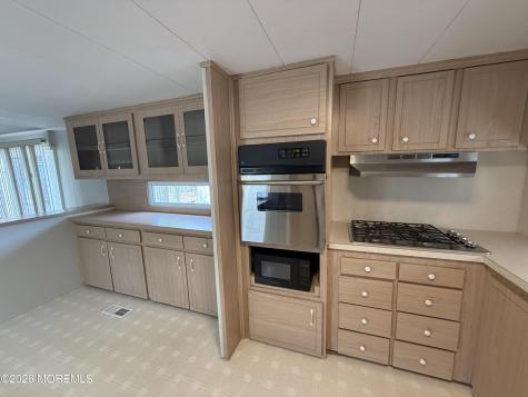 525 E Main Street Tuckerton NJ 08087