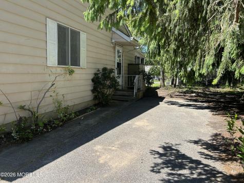 12 A California Drive Whiting NJ 08759
