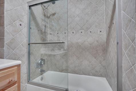 257 Lawrence Avenue Oakhurst NJ 07755