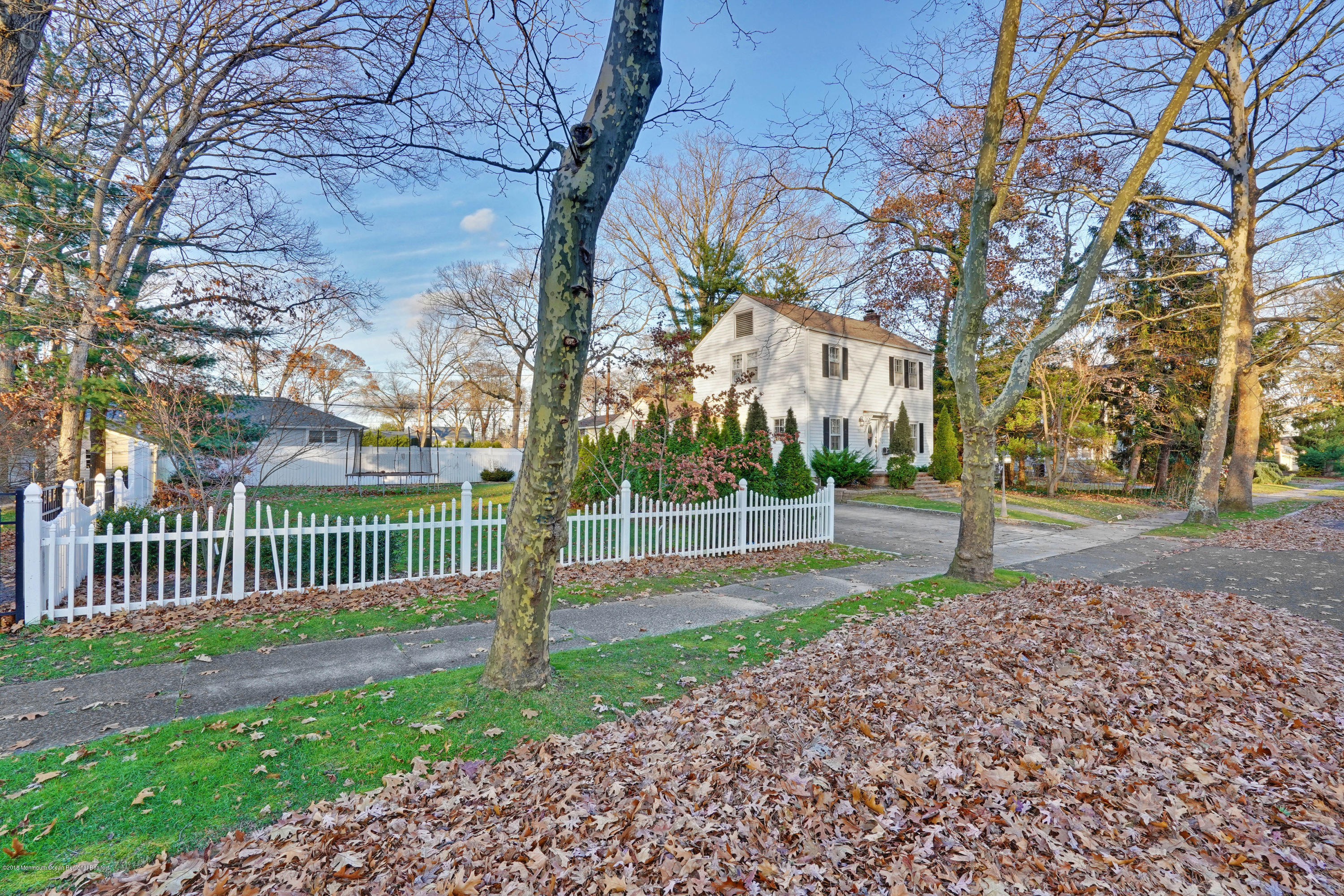 257 Lawrence Avenue Oakhurst NJ 07755