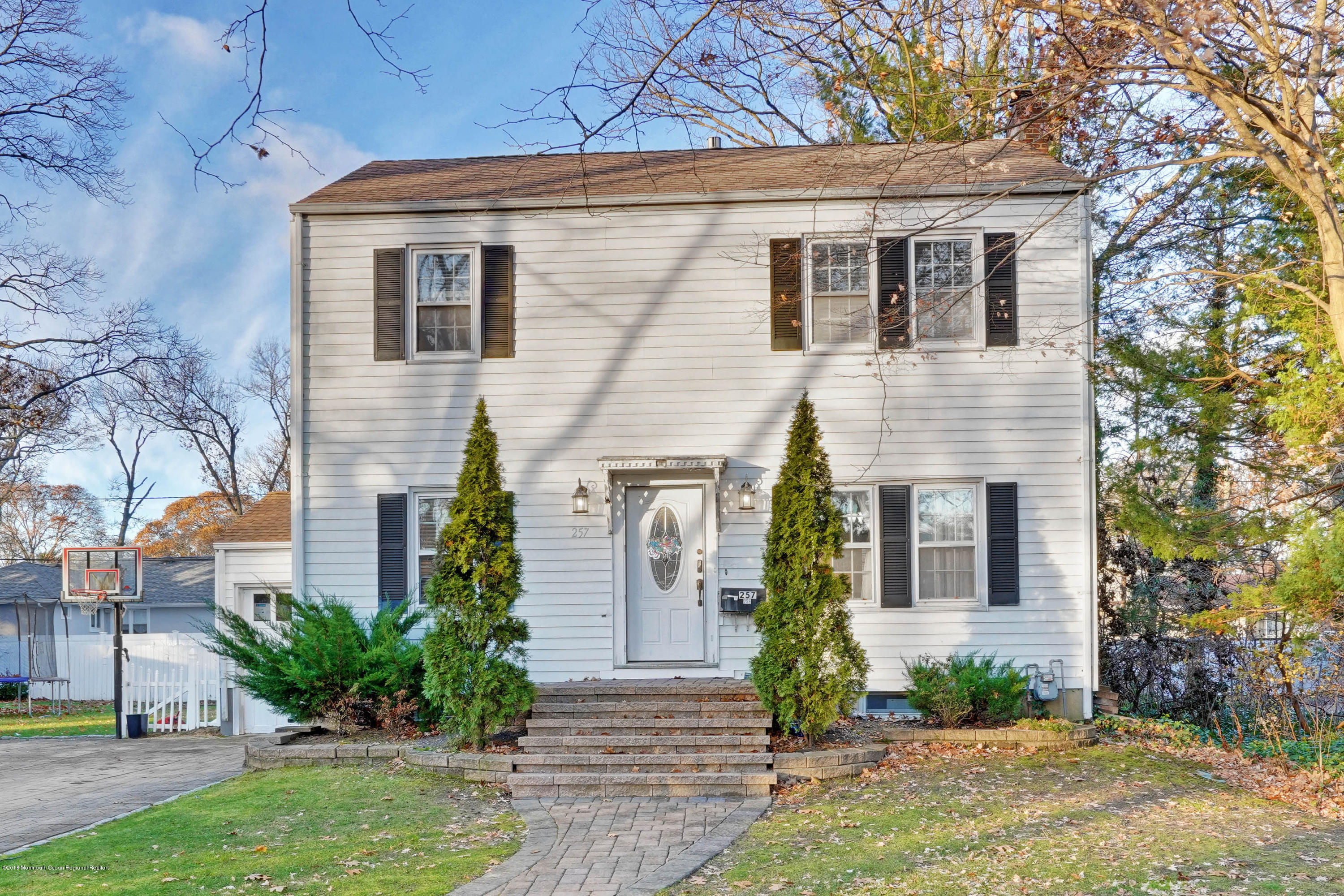 257 Lawrence Avenue Oakhurst NJ 07755