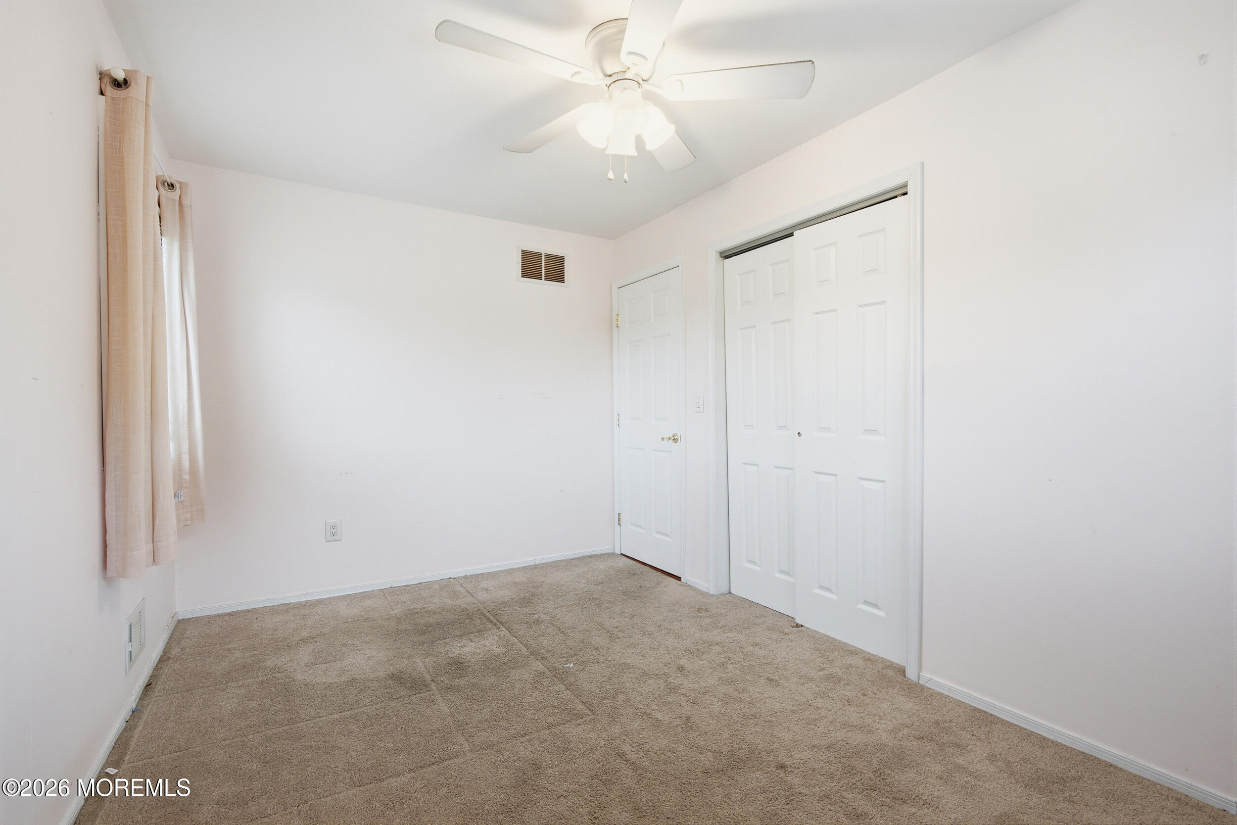 652 Brookside Drive Toms River NJ 08753