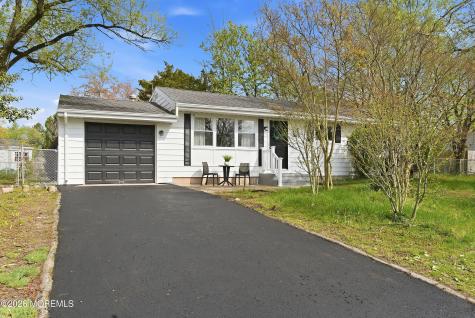1066 Overlook Drive Toms River NJ 08753