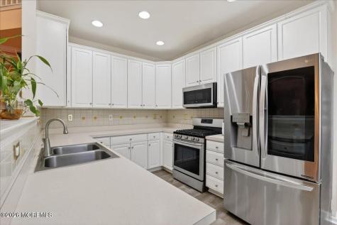 11 Quarry Court East Windsor NJ 08520