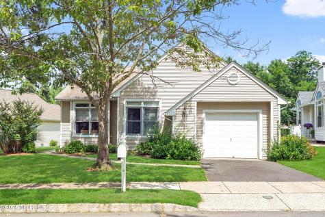 12 Springlawn Drive Lakewood NJ 08701