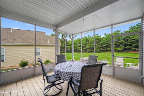 12 Springlawn Drive Lakewood NJ 08701