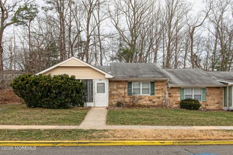 31 A Poinsettia Court Lakewood NJ 08701