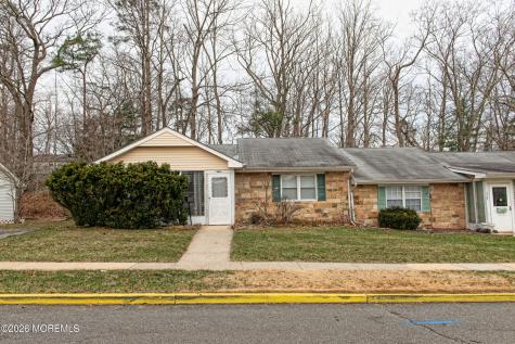 31 A Poinsettia Court Lakewood NJ 08701