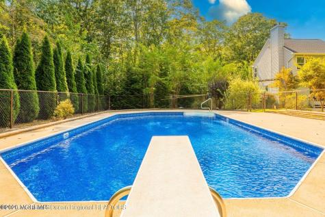 20 Bittersweet Drive Jackson NJ 08527