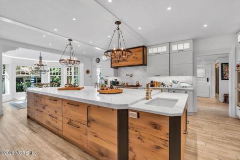 8 Ridge Road Rumson NJ 07760