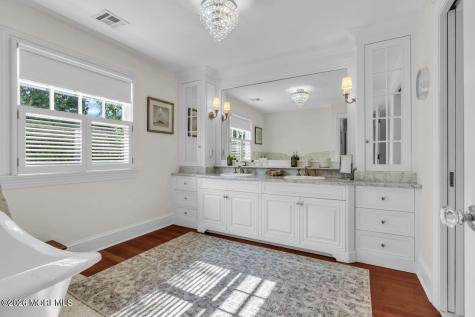 8 Ridge Road Rumson NJ 07760