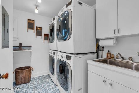 8 Ridge Road Rumson NJ 07760