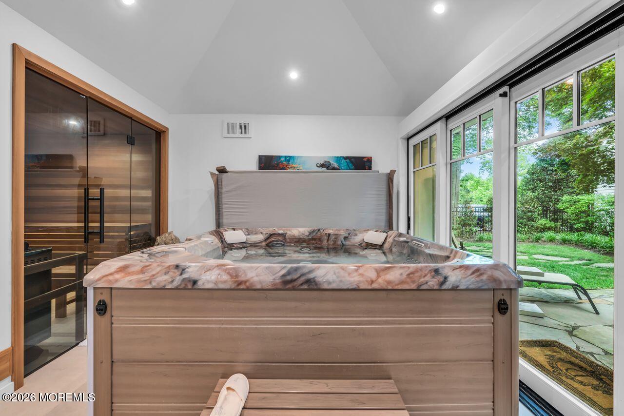 8 Ridge Road Rumson NJ 07760