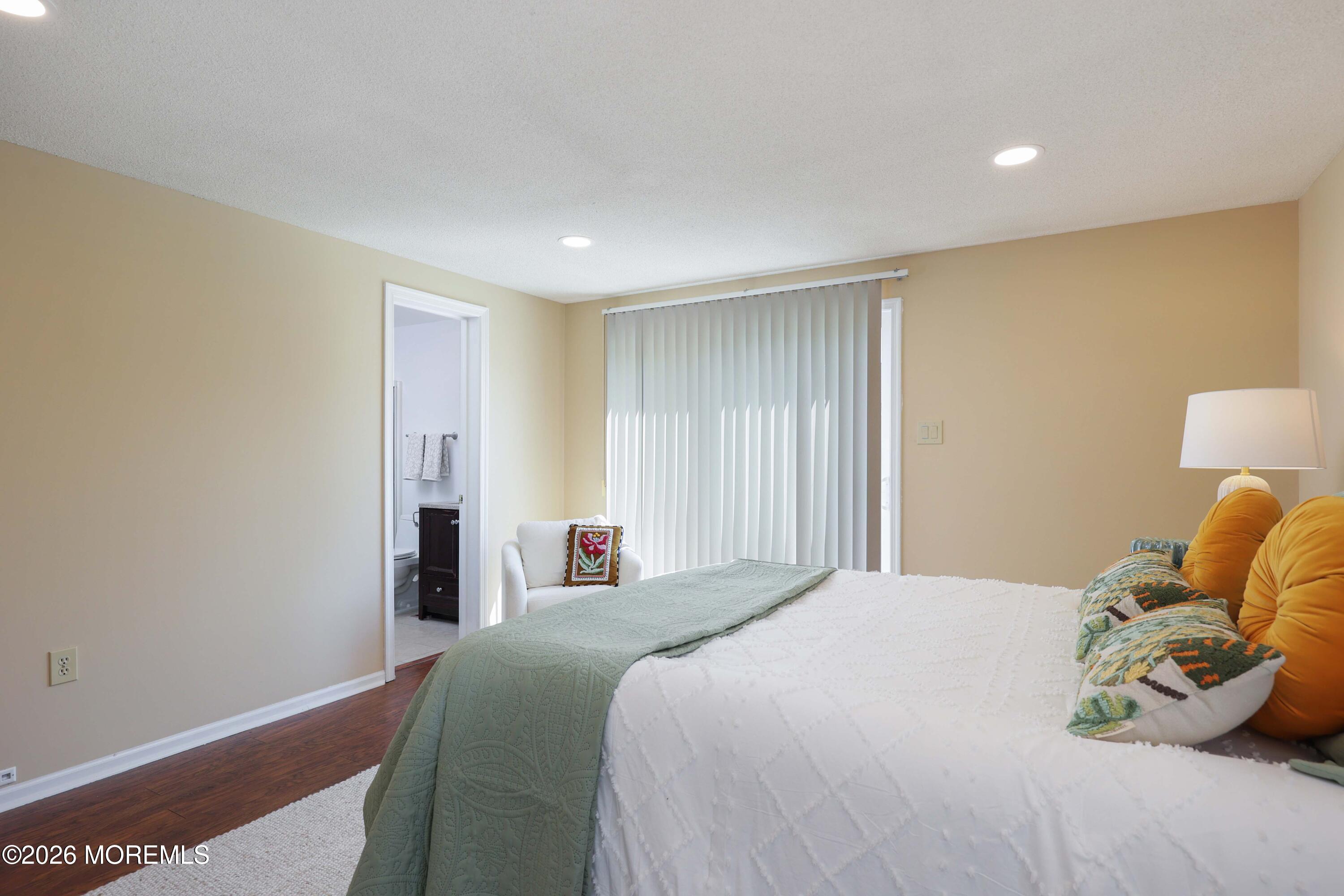 16 Pine Tree Lane Manalapan NJ 07726