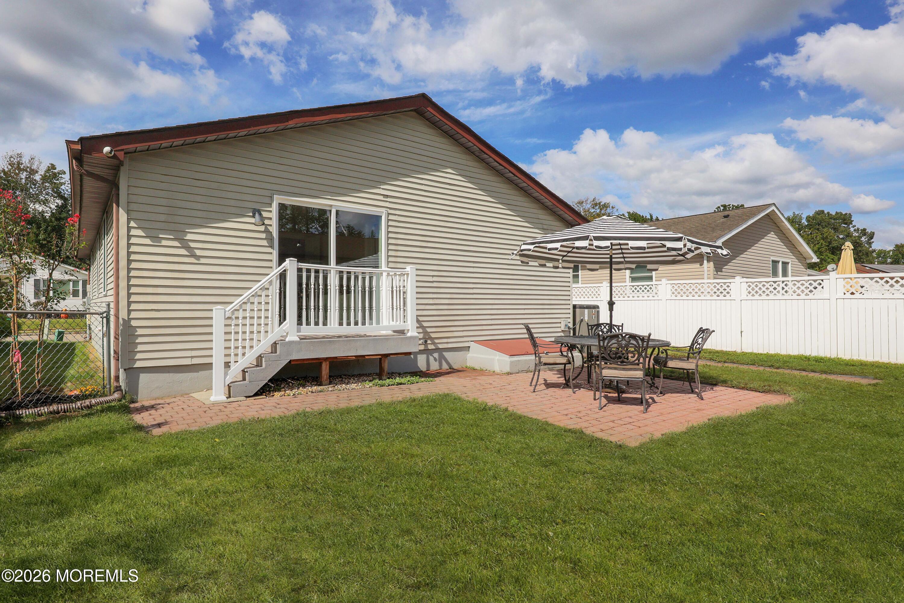 16 Pine Tree Lane Manalapan NJ 07726