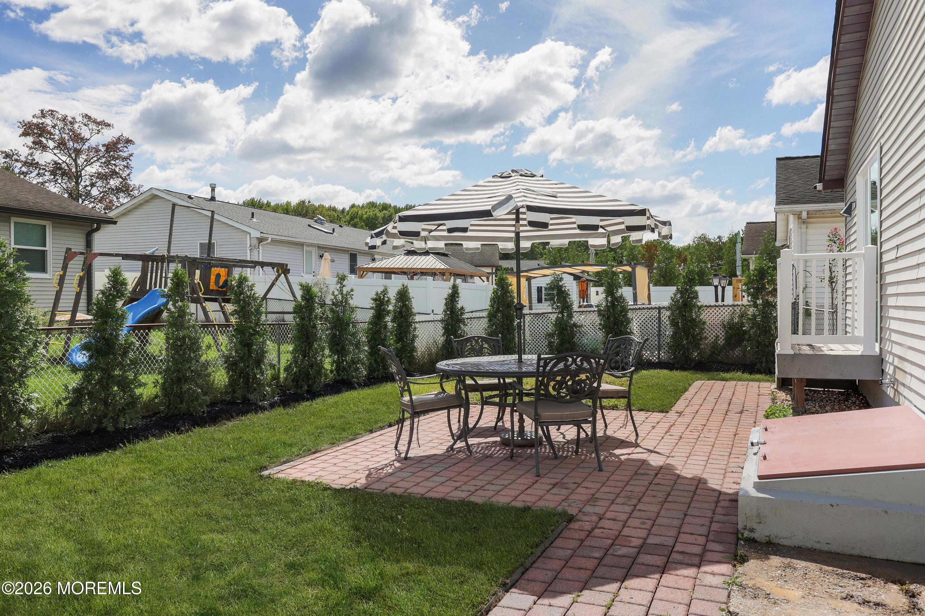 16 Pine Tree Lane Manalapan NJ 07726
