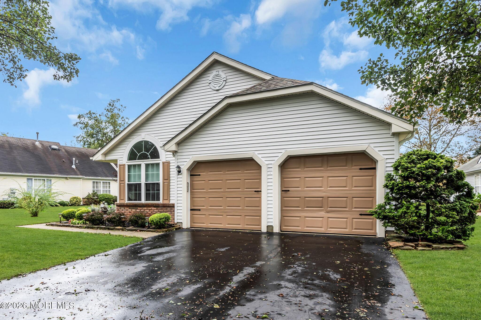 6 Winding River Road Lakewood NJ 08701