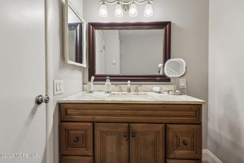 32 A Franklin Lane Whiting NJ 08759