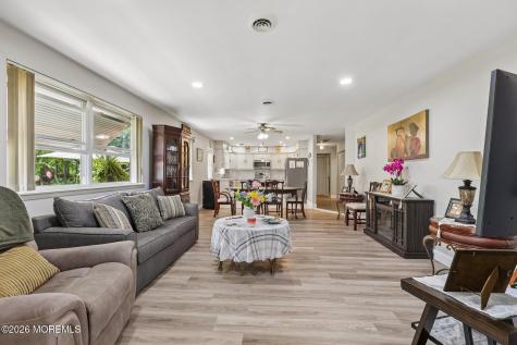32 A Franklin Lane Whiting NJ 08759
