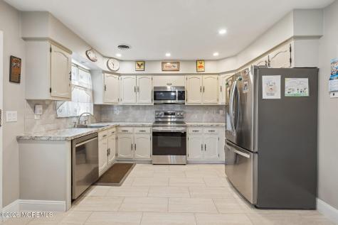 32 A Franklin Lane Whiting NJ 08759