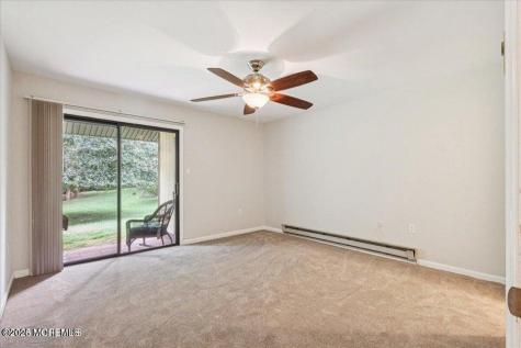 70 Overlook Way Manalapan NJ 07726
