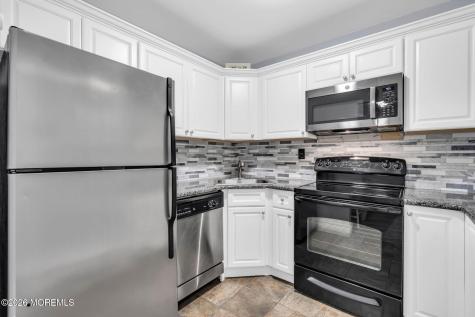 87 Arrowood Road Manalapan NJ 07726