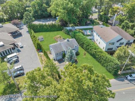 206 S Lincoln Avenue Oakhurst NJ 07755