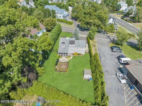 206 S Lincoln Avenue Oakhurst NJ 07755