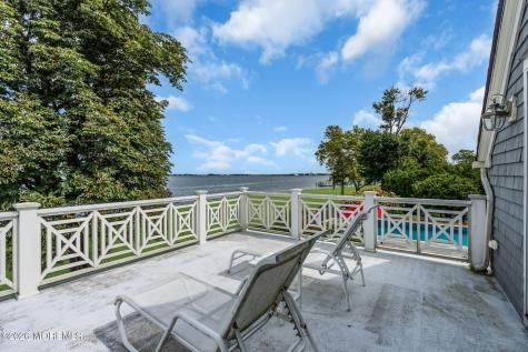 93 Gooseneck Point Road Oceanport NJ 07757