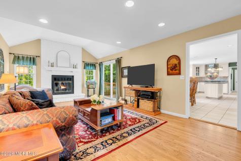242 Williamsburg Drive Shrewsbury Boro NJ 07702