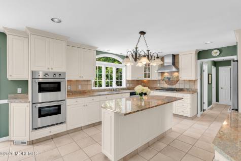 242 Williamsburg Drive Shrewsbury Boro NJ 07702