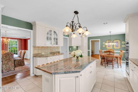242 Williamsburg Drive Shrewsbury Boro NJ 07702