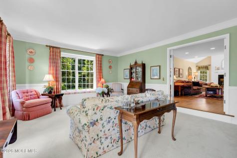 242 Williamsburg Drive Shrewsbury Boro NJ 07702