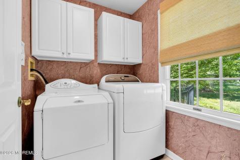 242 Williamsburg Drive Shrewsbury Boro NJ 07702
