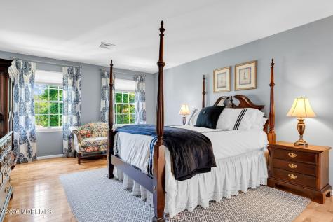 242 Williamsburg Drive Shrewsbury Boro NJ 07702