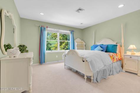 242 Williamsburg Drive Shrewsbury Boro NJ 07702