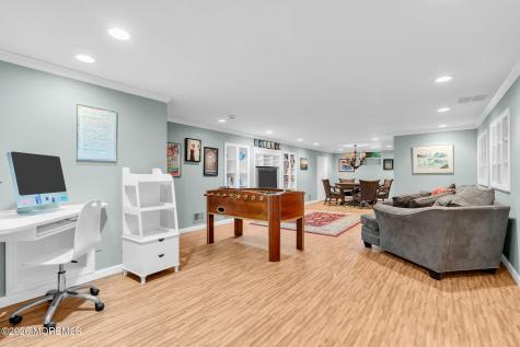 242 Williamsburg Drive Shrewsbury Boro NJ 07702