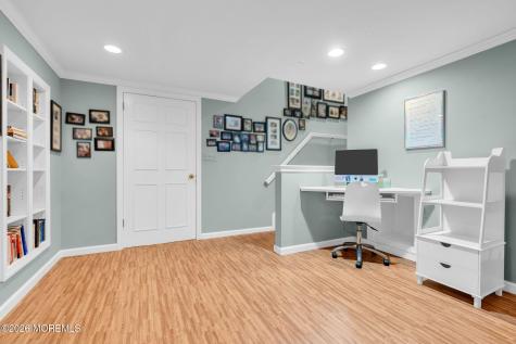 242 Williamsburg Drive Shrewsbury Boro NJ 07702