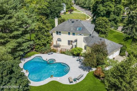 242 Williamsburg Drive Shrewsbury Boro NJ 07702