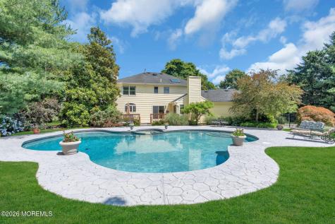 242 Williamsburg Drive Shrewsbury Boro NJ 07702