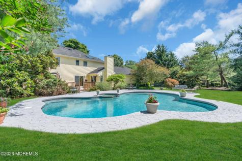242 Williamsburg Drive Shrewsbury Boro NJ 07702