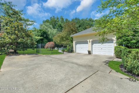 242 Williamsburg Drive Shrewsbury Boro NJ 07702