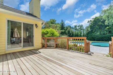 242 Williamsburg Drive Shrewsbury Boro NJ 07702