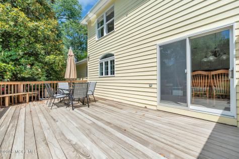 242 Williamsburg Drive Shrewsbury Boro NJ 07702