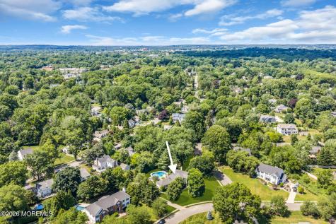 242 Williamsburg Drive Shrewsbury Boro NJ 07702