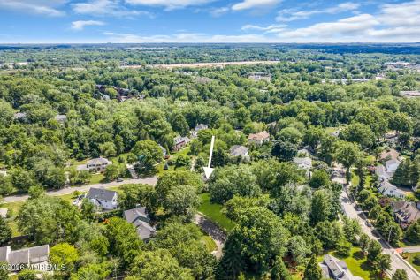 242 Williamsburg Drive Shrewsbury Boro NJ 07702