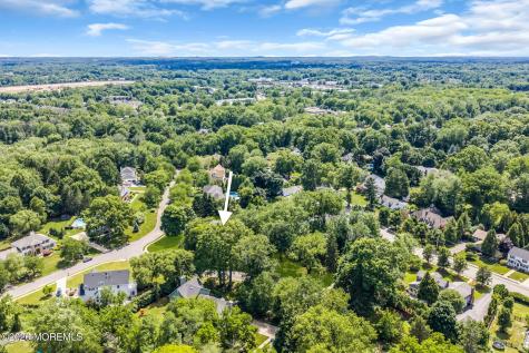 242 Williamsburg Drive Shrewsbury Boro NJ 07702
