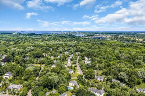 242 Williamsburg Drive Shrewsbury Boro NJ 07702