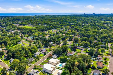46 Whalepond Road Oakhurst NJ 07755