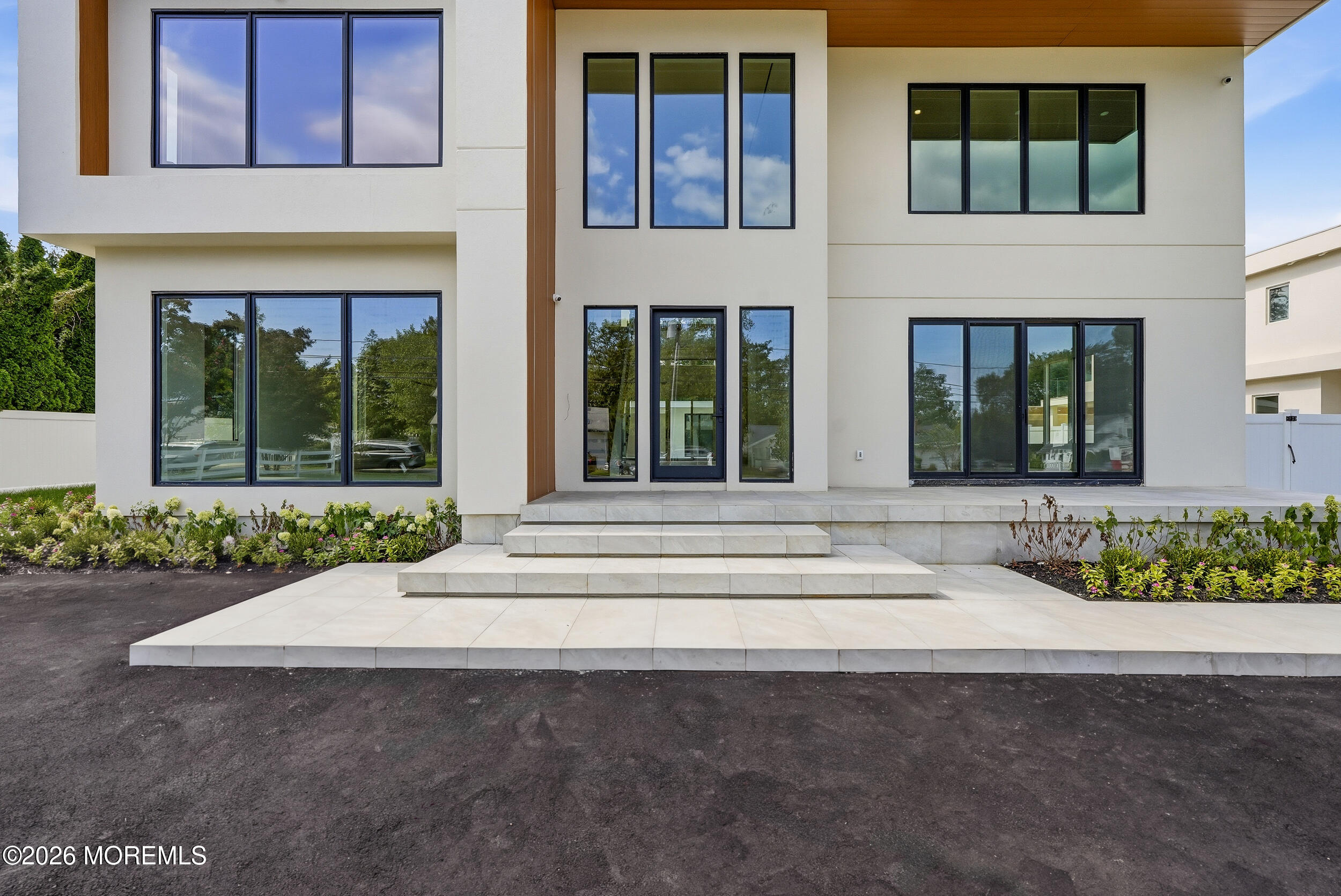 46 Whalepond Road Oakhurst NJ 07755